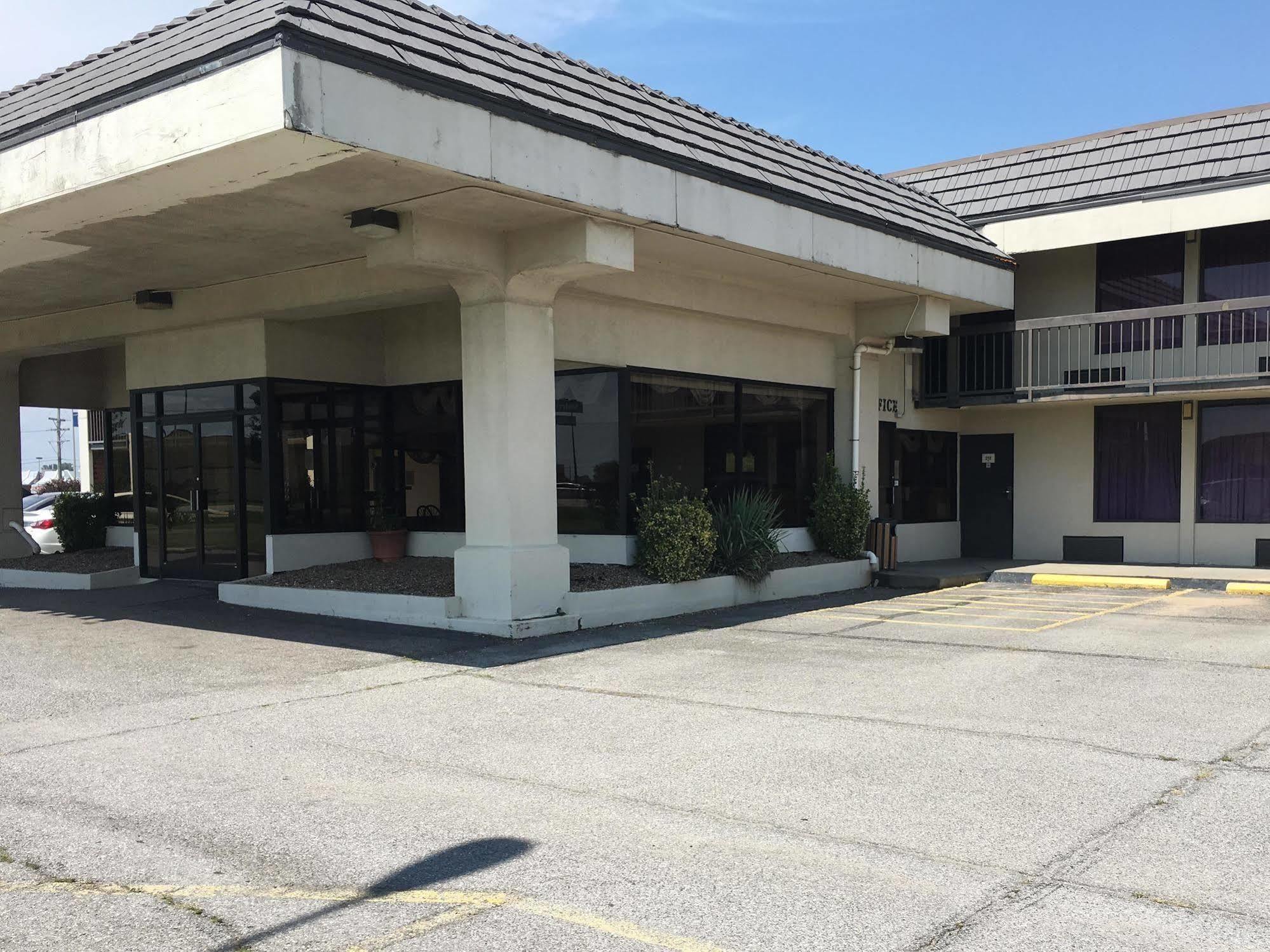 Sikeston Inn Bagian luar foto